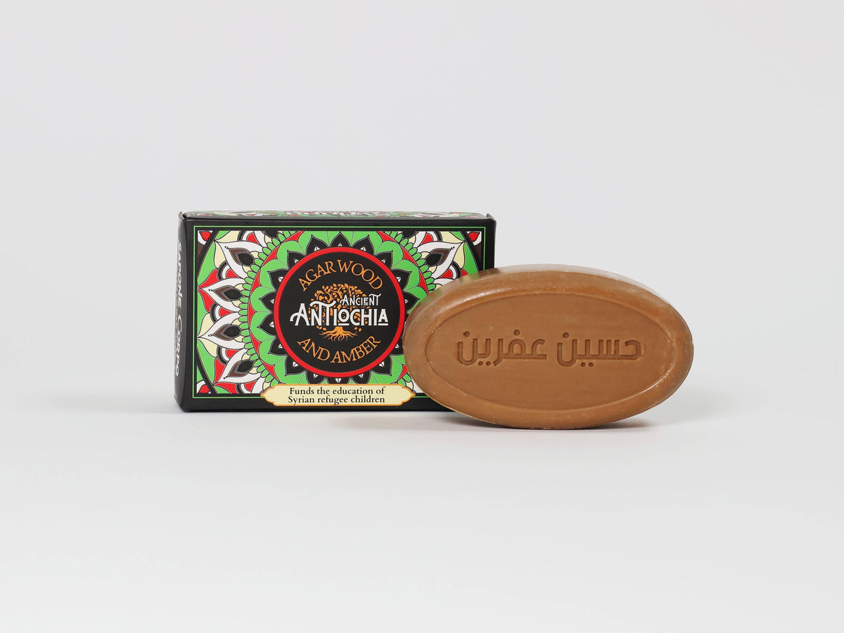Savon d'Alep parfumé à la rose de Damas, musc noir, oud et ambre