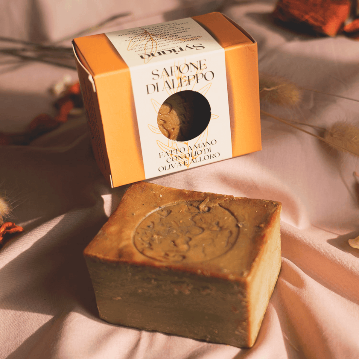 Mosaïque de Traditions : Savon d'Alep avec 1-35% de Laurier Premium