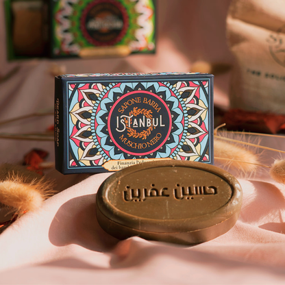 Savon d'Alep parfumé à la rose de Damas, musc noir, oud et ambre